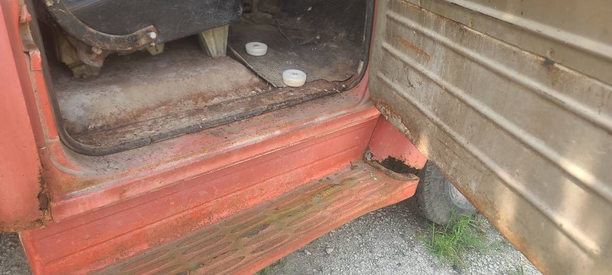 C60-1963-red-15