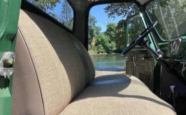 C600-ford-cabover-1955-green-16