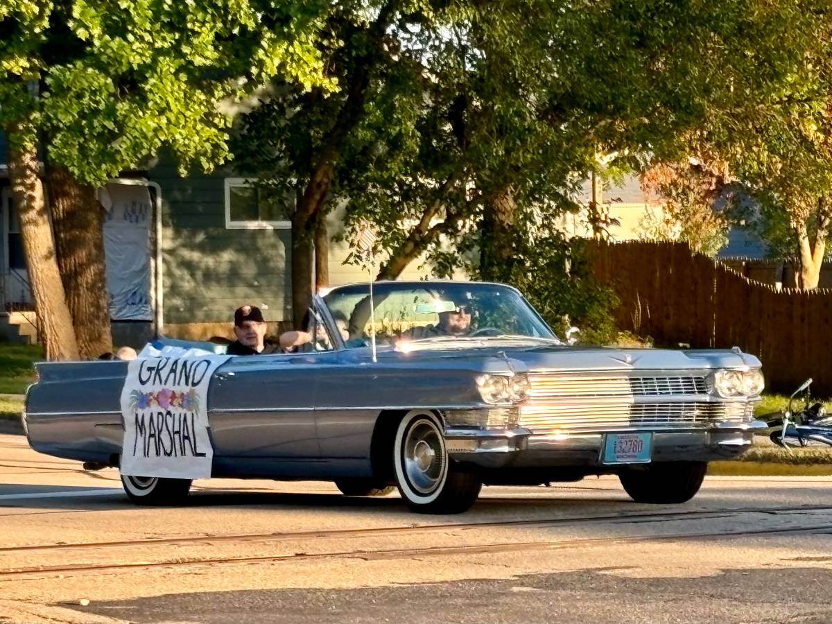 Caddi-deville-convertible-1964-blue-5