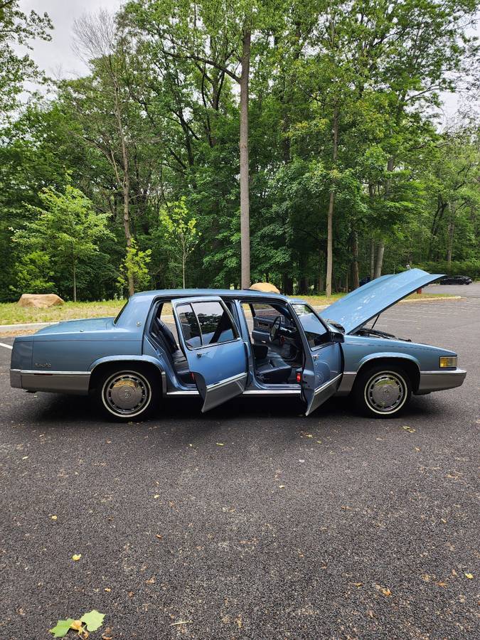 Caddillac-deville-1990-blue-15
