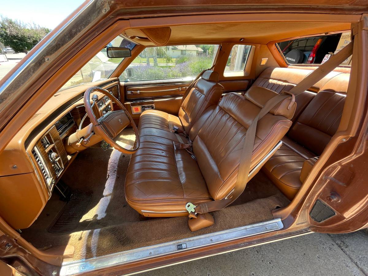 Cadillac-1978-brown-4