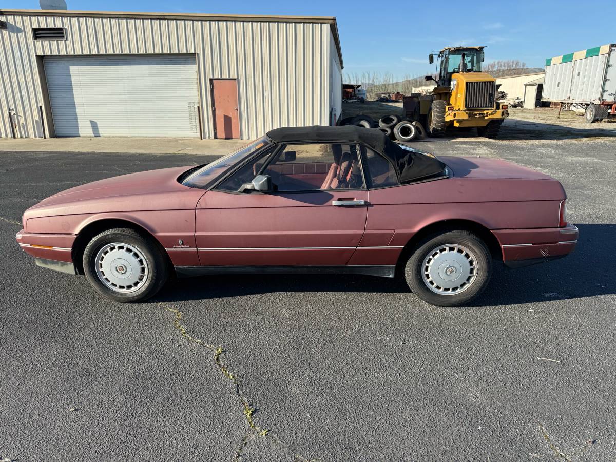Cadillac-1987-red-10