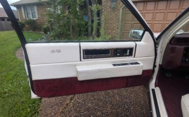 Cadillac-1991-white-4