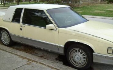 Cadillac-1991-yellow