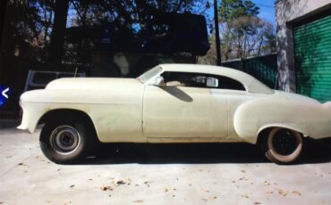 Cadillac-2-dr-coupe-1948-Yellow-Black-2