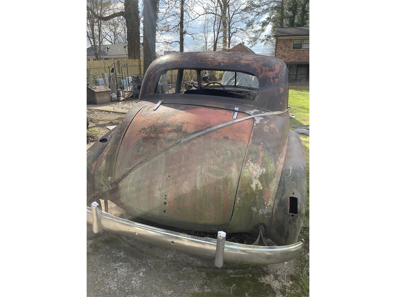 Cadillac-2-dr-sedan-1939-None-None-2