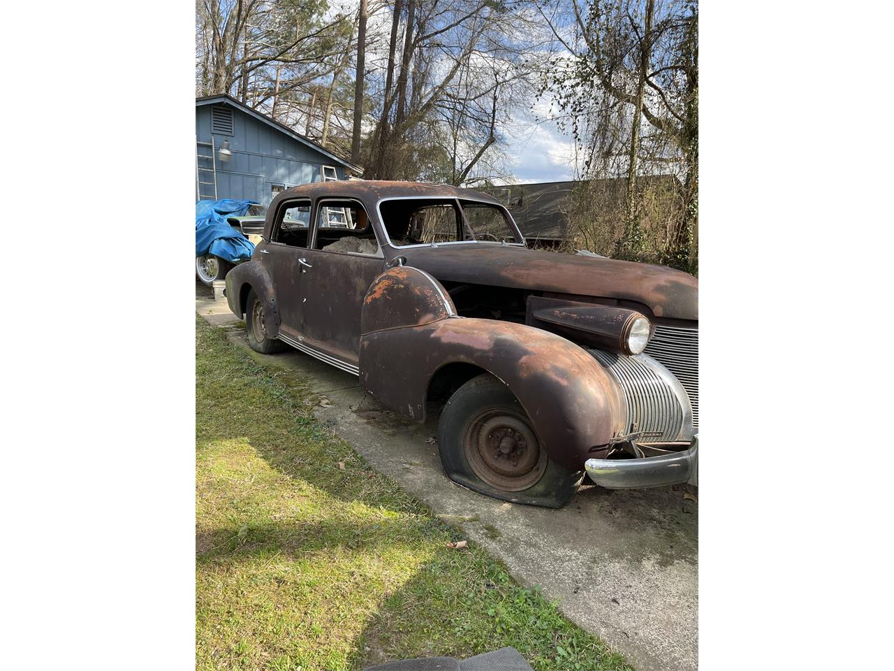 Cadillac-2-dr-sedan-1939-None-None-3