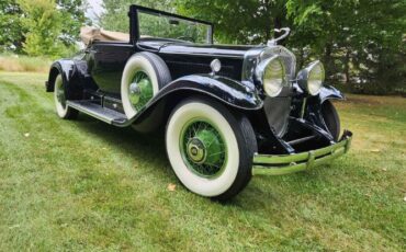 Cadillac-353-1930-Black-Green-Leather-12