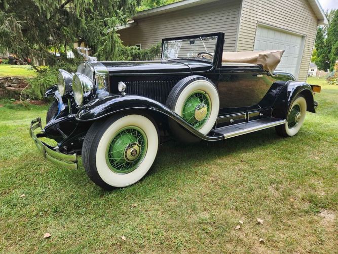 Cadillac-353-1930-Black-Green-Leather-7