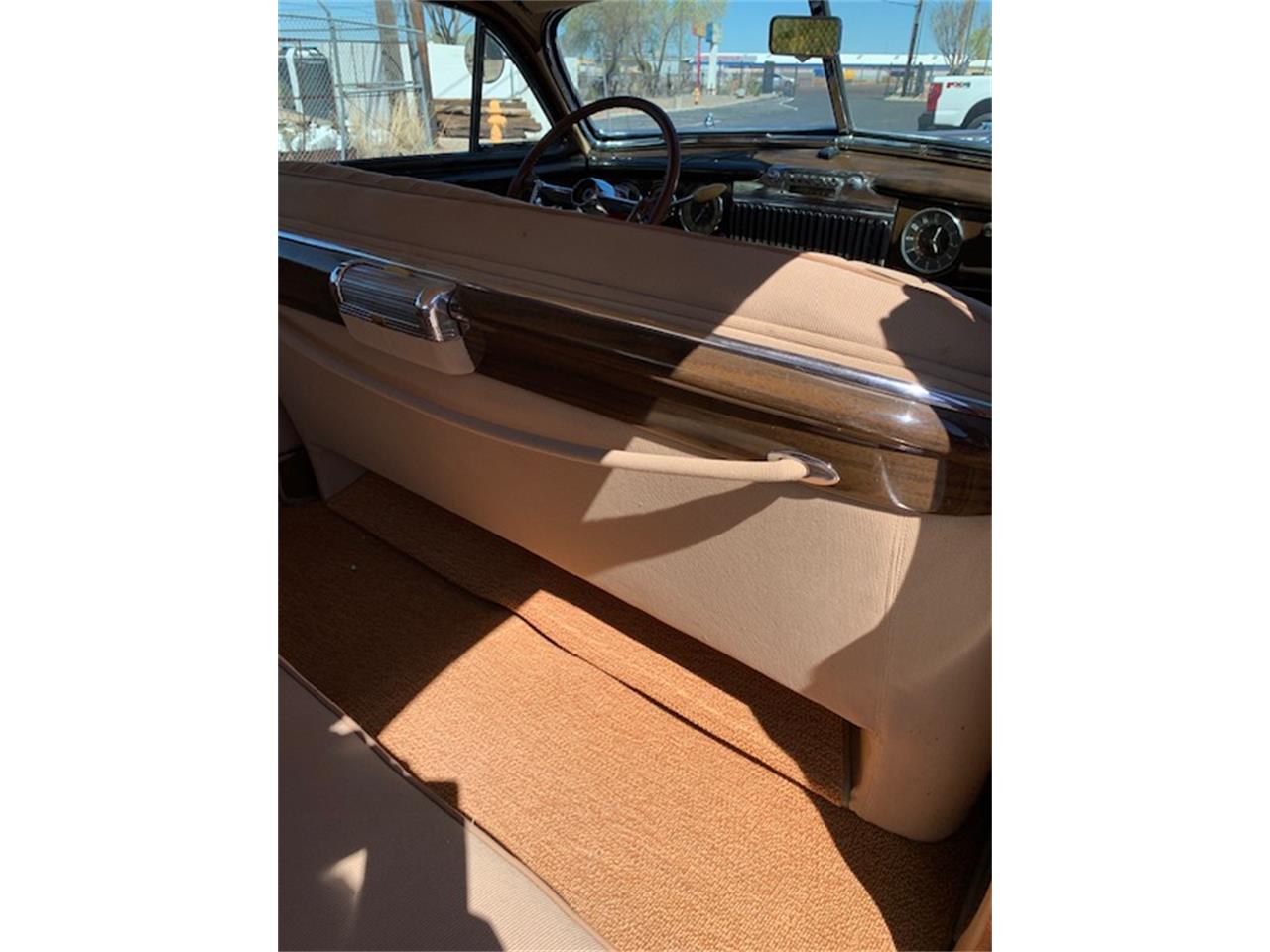 Cadillac-4-dr-sedan-1947-Red-Tan-13