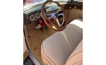 Cadillac-4-dr-sedan-1947-Red-Tan-14