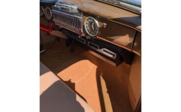 Cadillac-4-dr-sedan-1947-Red-Tan-15