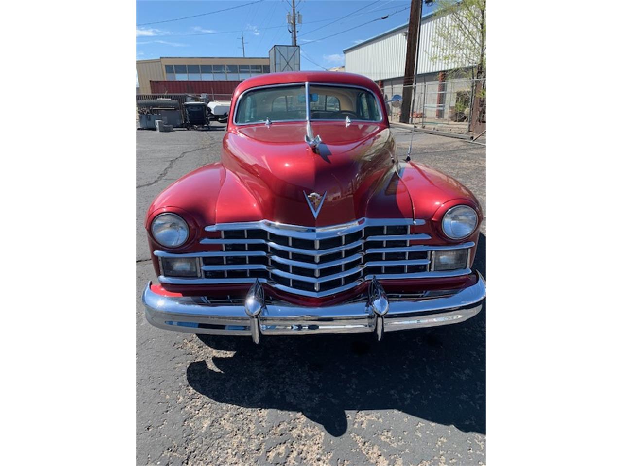 Cadillac-4-dr-sedan-1947-Red-Tan-3