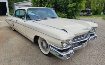 Cadillac-60-special-1959-White-BlackWhite-8