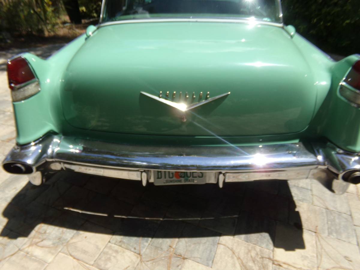 Cadillac-6200-series-1956-green-4