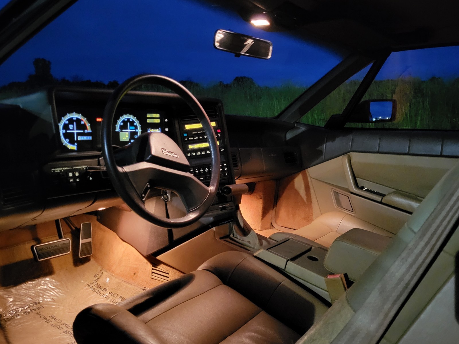 Cadillac-Allante-1988-18