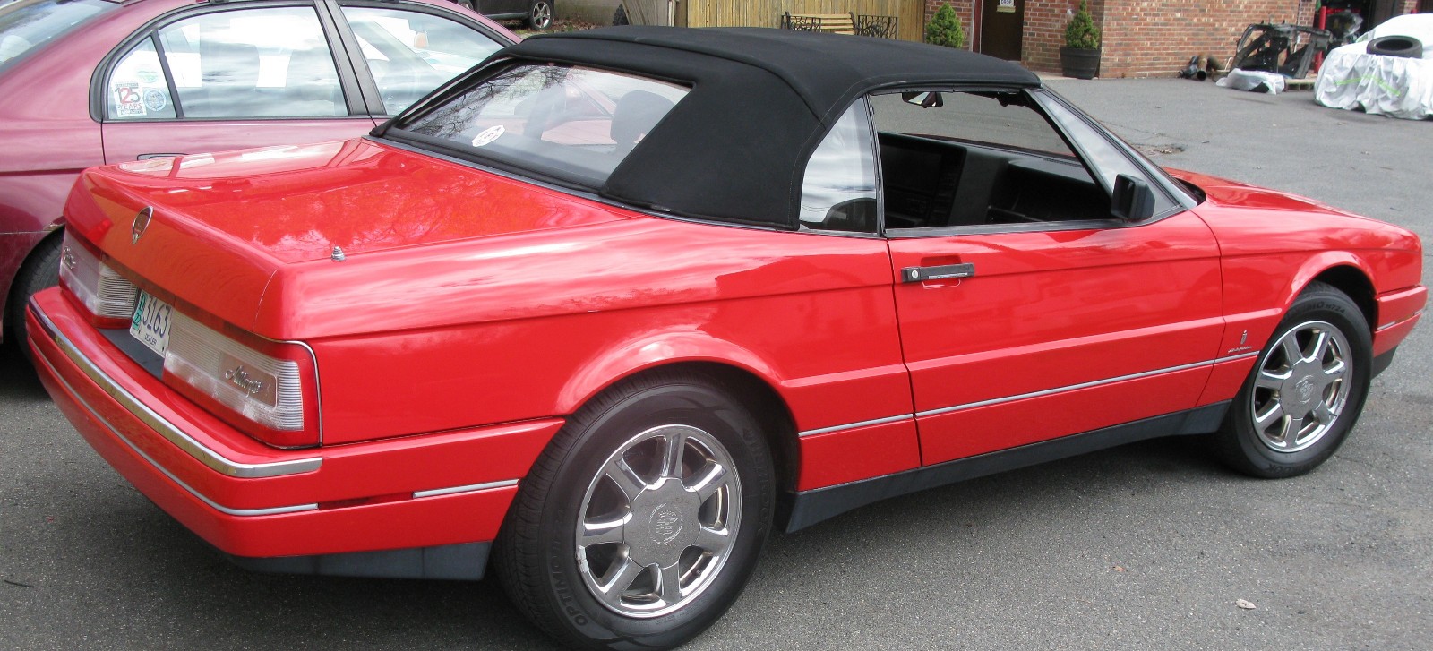 Cadillac-Allante-1989-Convertible-9