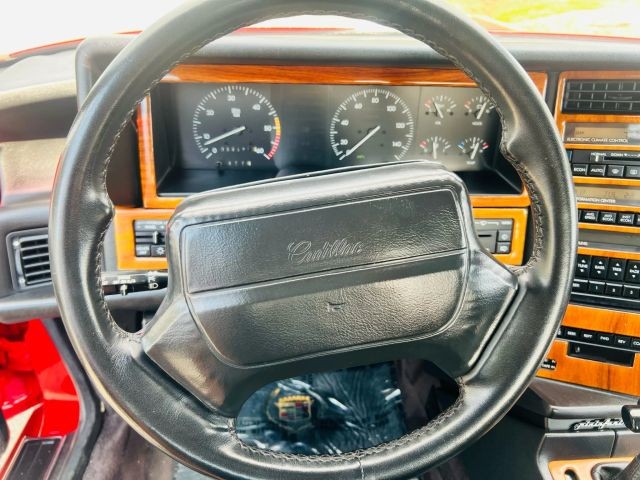 Cadillac-Allante-1991-Convertible-12