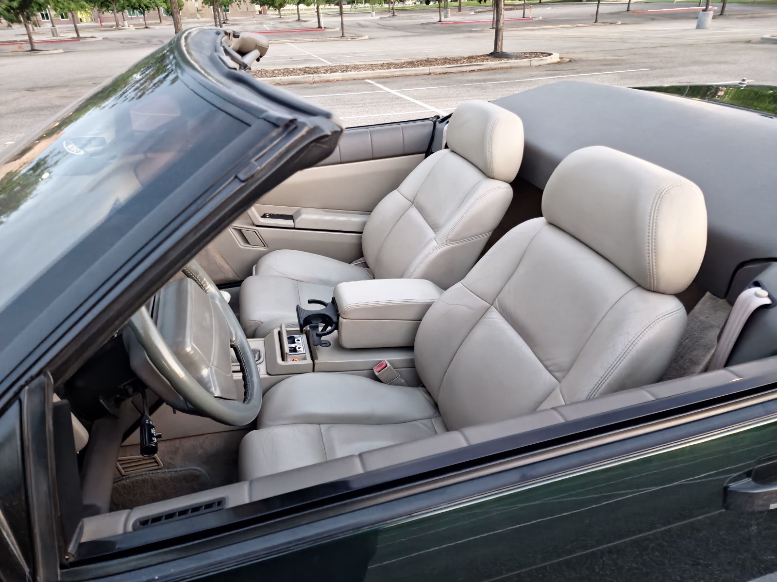 Cadillac-Allante-1993-10