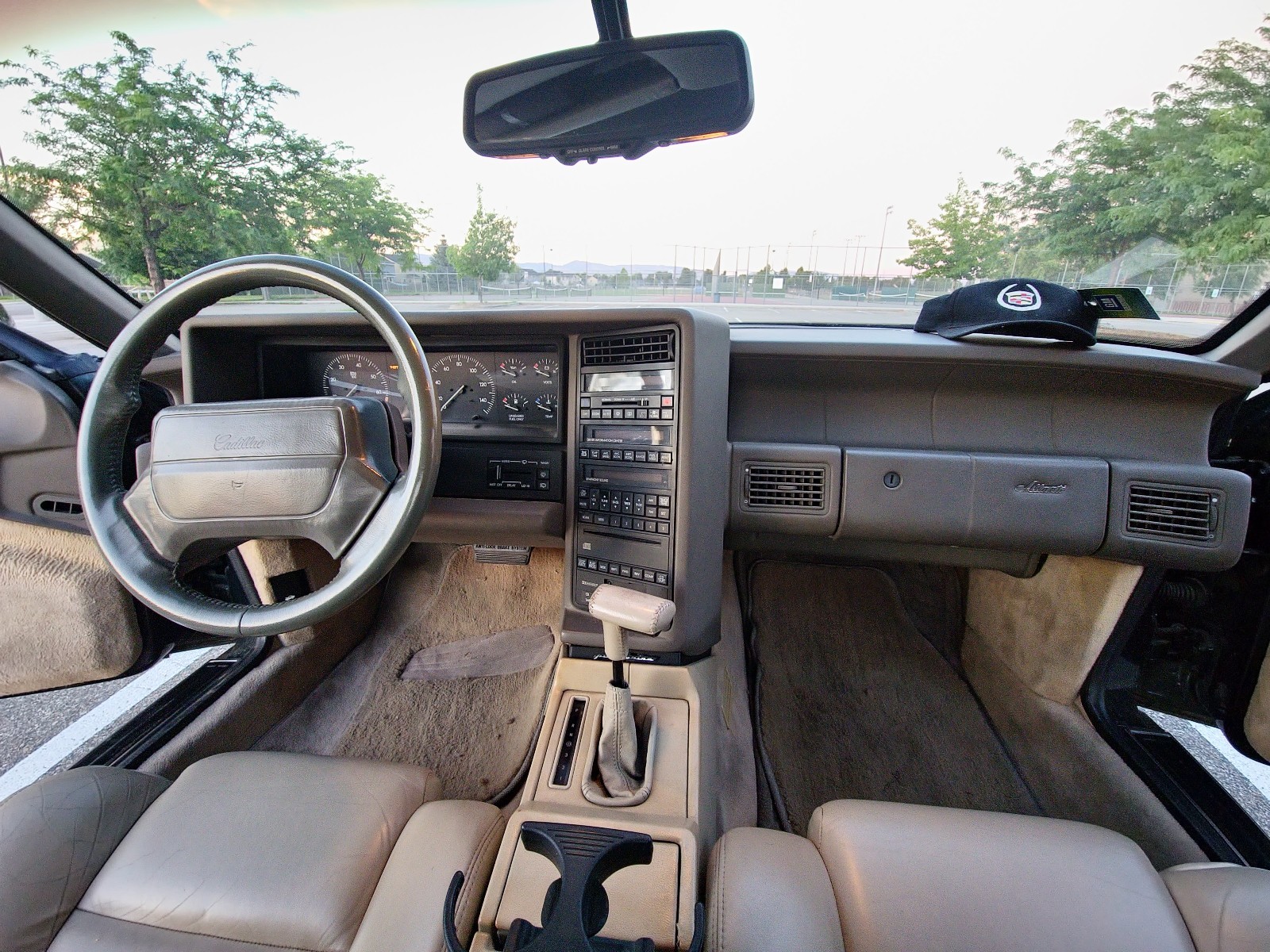 Cadillac-Allante-1993-13