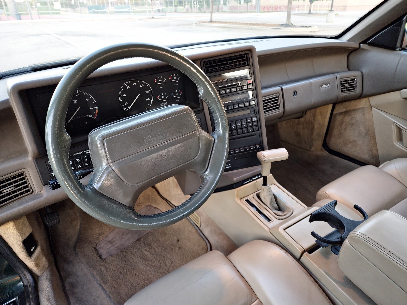 Cadillac-Allante-1993-14