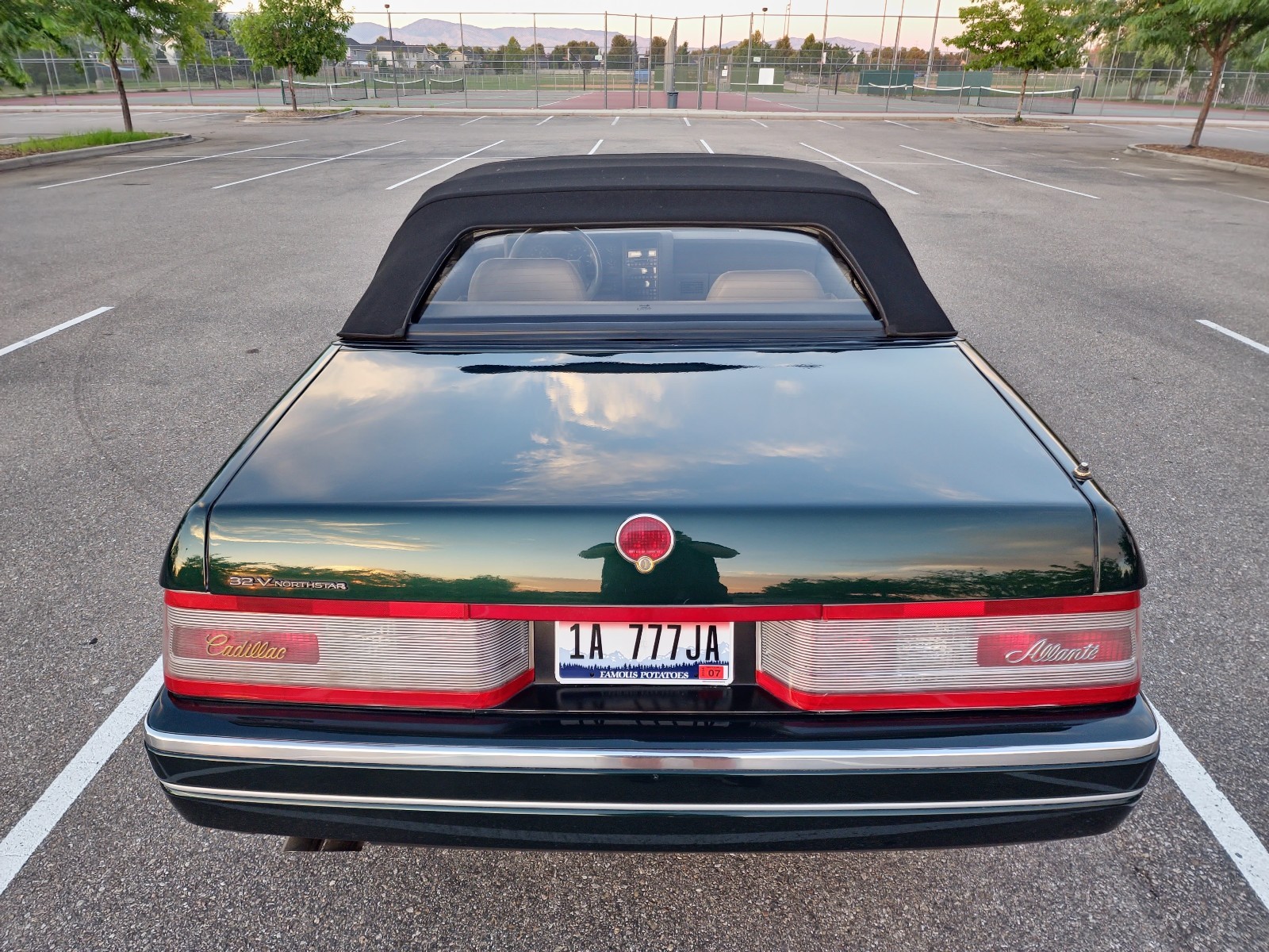 Cadillac-Allante-1993-4