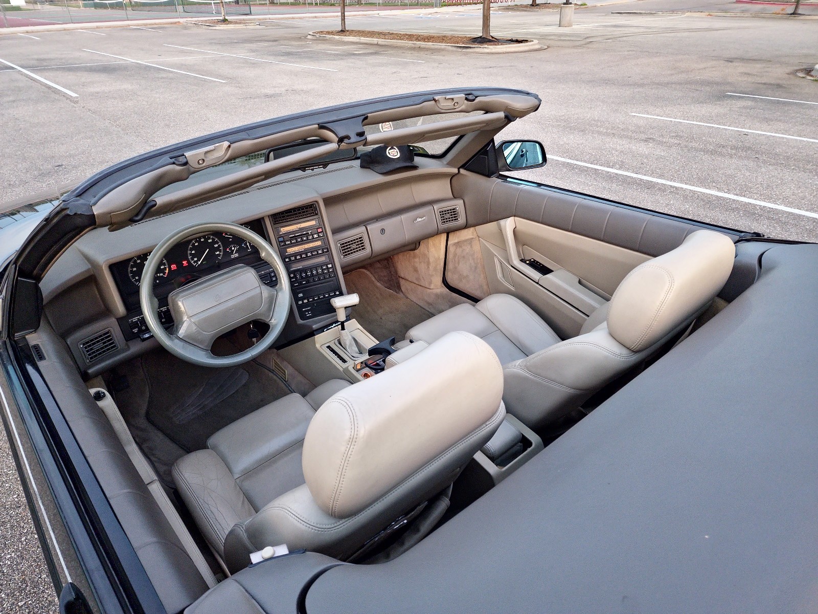 Cadillac-Allante-1993-9