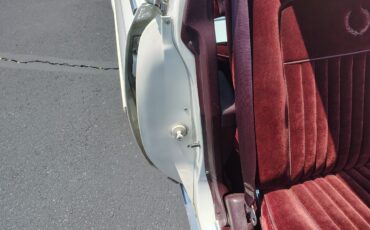 Cadillac-Brougham-1988-Sedan-6