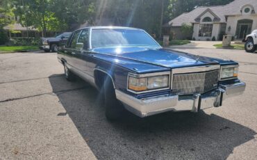 Cadillac-Brougham-1990-Sedan-1