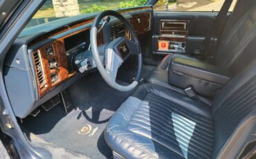 Cadillac-Brougham-1990-Sedan-6