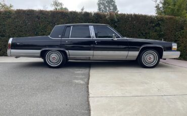 Cadillac-Brougham-1992-Sedan-12