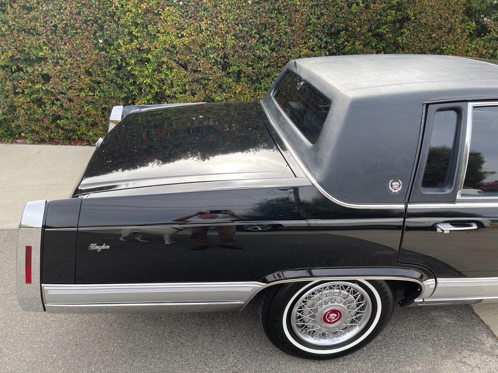 Cadillac-Brougham-1992-Sedan-13