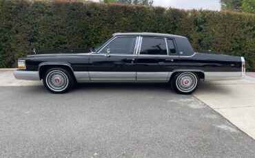 Cadillac-Brougham-1992-Sedan-2
