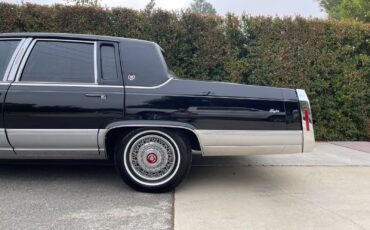 Cadillac-Brougham-1992-Sedan-7