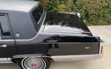 Cadillac-Brougham-1992-Sedan-8