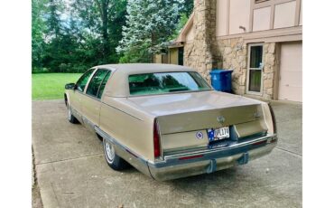 Cadillac-Brougham-1995-Gold-Beige
