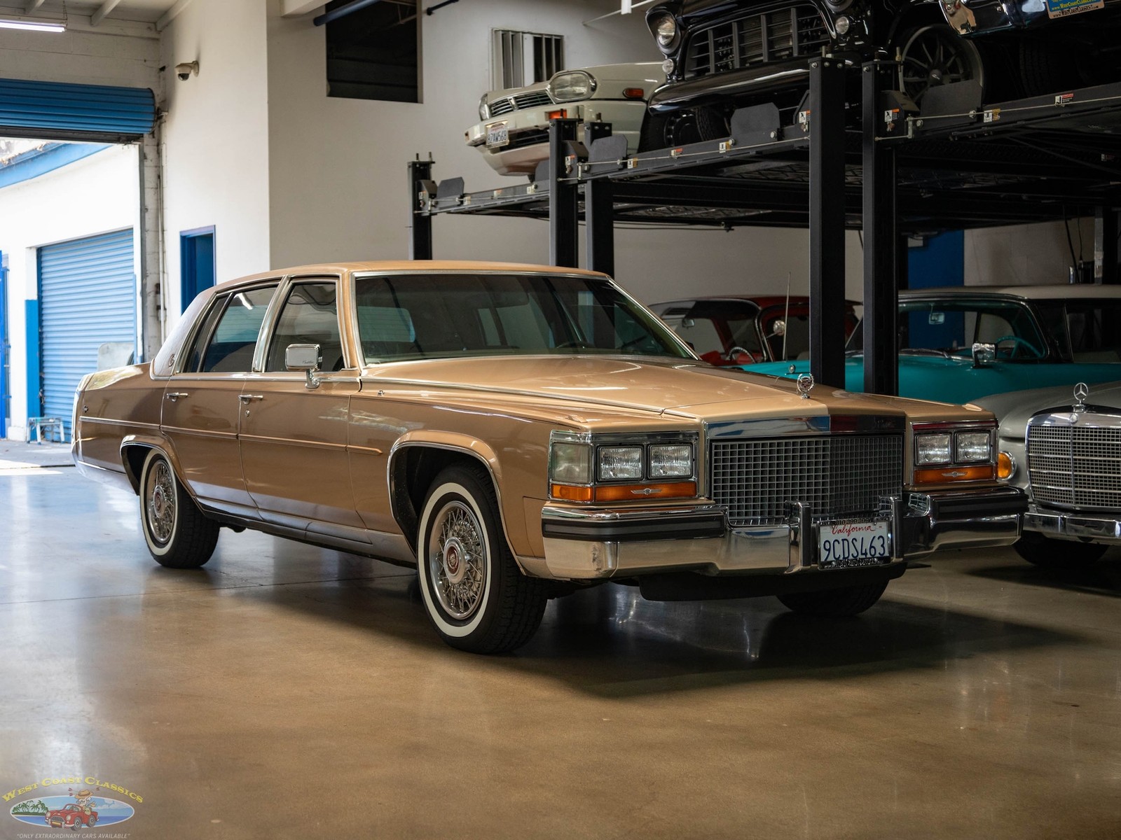 Cadillac-Brougham-with-46k-original-miles-1987-Sedan-10