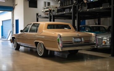 Cadillac-Brougham-with-46k-original-miles-1987-Sedan-21