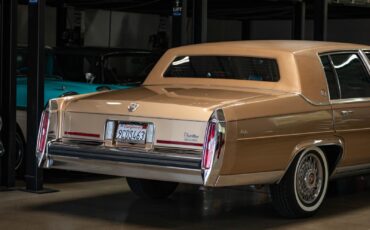 Cadillac-Brougham-with-46k-original-miles-1987-Sedan-25