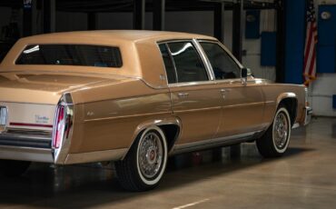 Cadillac-Brougham-with-46k-original-miles-1987-Sedan-26