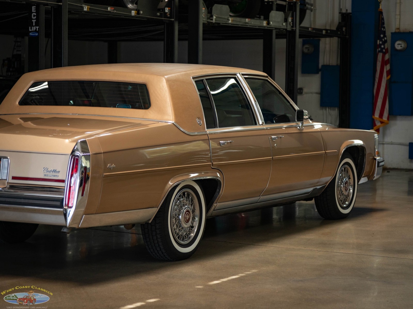 Cadillac-Brougham-with-46k-original-miles-1987-Sedan-26
