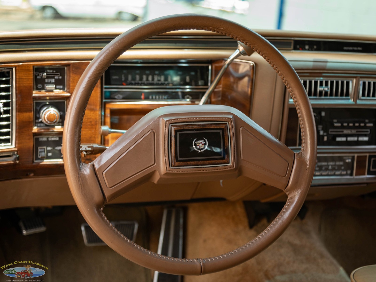 Cadillac-Brougham-with-46k-original-miles-1987-Sedan-36