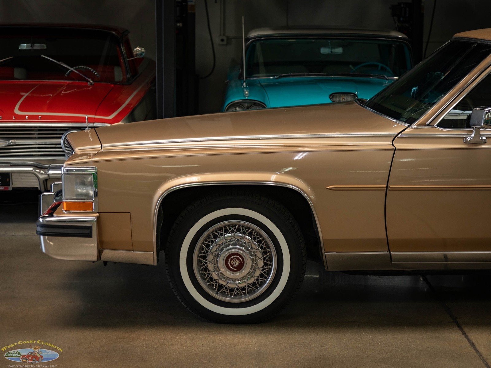 Cadillac-Brougham-with-46k-original-miles-1987-Sedan-4