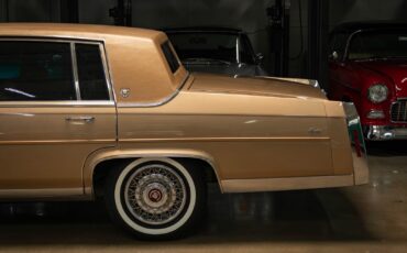 Cadillac-Brougham-with-46k-original-miles-1987-Sedan-7
