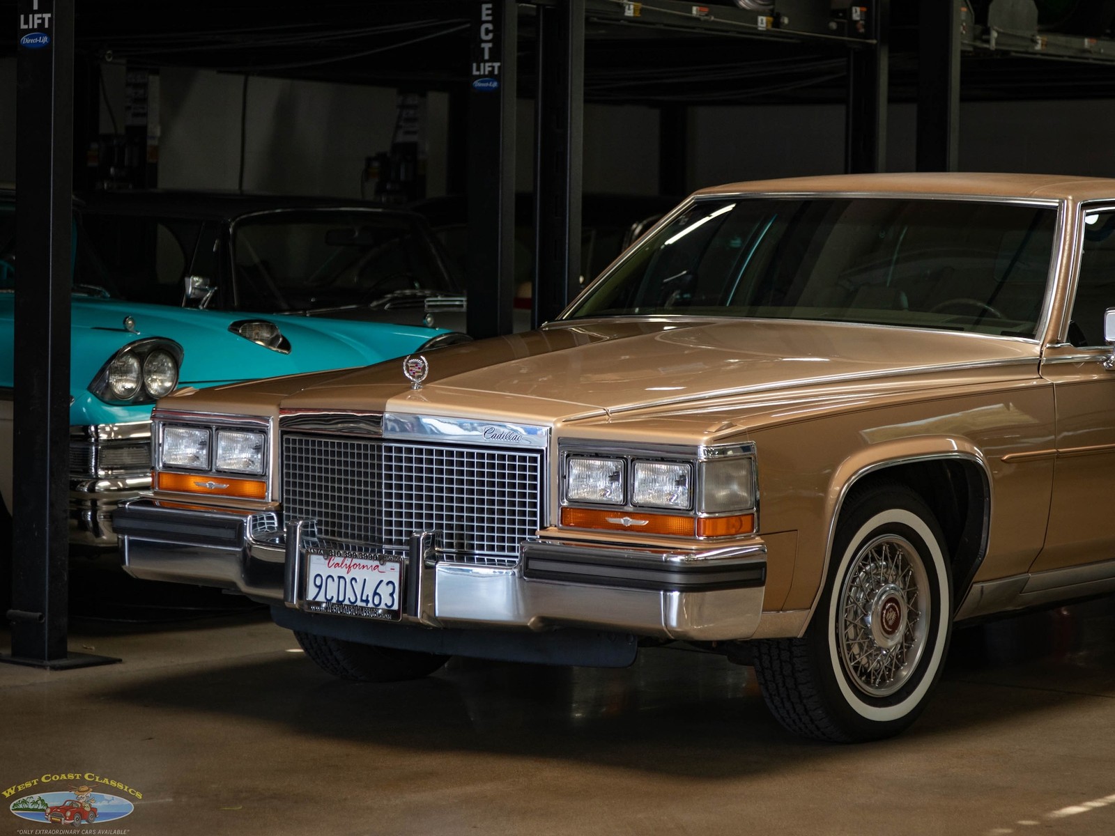 Cadillac-Brougham-with-46k-original-miles-1987-Sedan-8