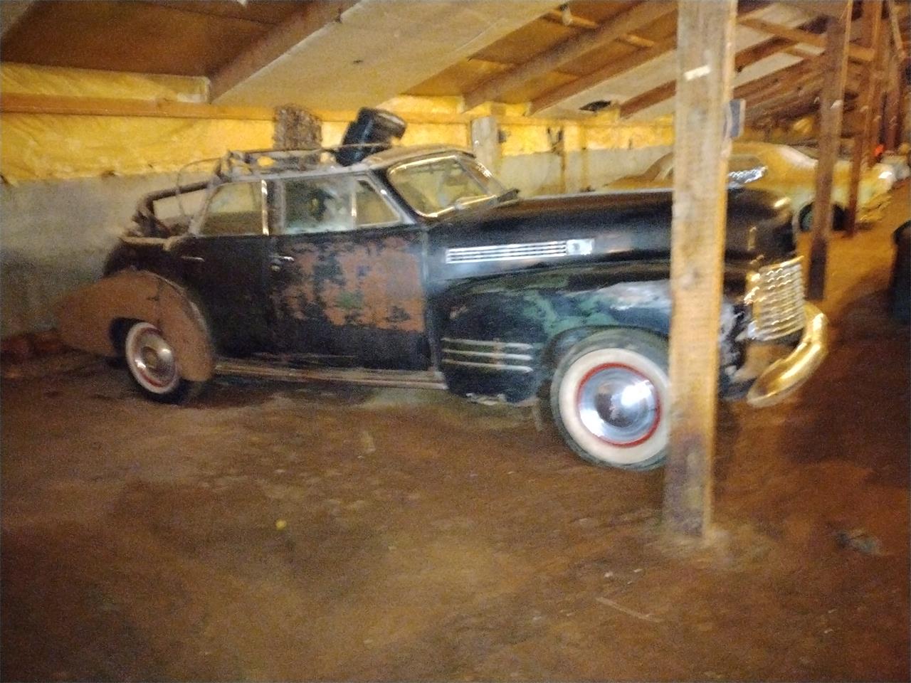 Cadillac-Convertible-1941-Black-Multicolored-s-cover-1
