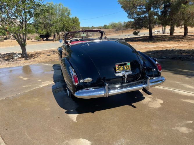 Cadillac-Convertible-1941-Black-Red-9