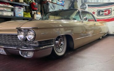 Cadillac-Coupe-1960-Coupe-1