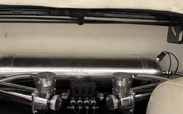 Cadillac-Coupe-deville-1952-Black-White-10