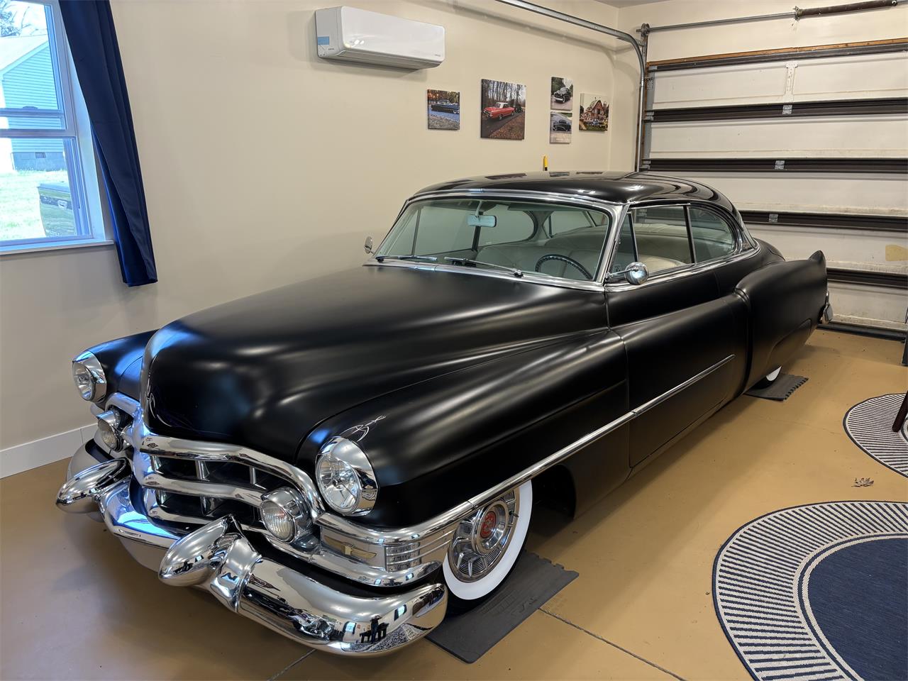 Cadillac-Coupe-deville-1952-Black-White-11
